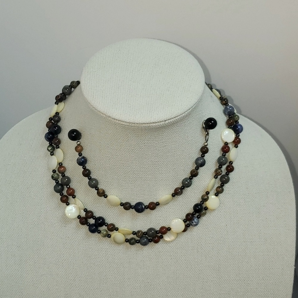 🎉HP Together We Posh 🎉 Round Dangling Necklace and Bracelet Set